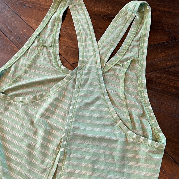 🔥5 for $25 | ZYIA 🌙 | Forest Nimbus Split Back Stripe Active Tank Top XL - Picture 4 of 5